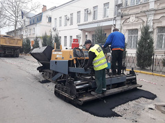 ОКП «Николаевоблтеплоэнерго» 20 ноября начало работу по восстановлению асфальтового покрытия на улице Радостной.