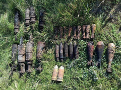 В селе Михайловка Николаевского района Николаевской области местный житель нашл 27 боеприпасов.