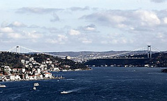 Власти Турции усложнили проход кораблей военно-морского флота РФ через пролив Босфор.