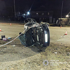 У Вознесенську зіштовхнулись три автівки – дві автівки перекинулись, один із водіїв загинув - Copyright https://news.pn