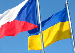 Чехия направила гуманитарную помощь в Украину, которую приняли в освобожденном от террористов Славянске.