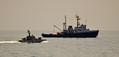 Кабинет министров Украины одобрил передислокацию корабля, буксира и двух катеров обеспечения Военно-морских сил Вооруженных сил Украины из Одессы в Очаков Николаевской области.