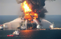 В министерстве юстиции США сообщили об удовлетворении своего иска к нефтяной компании BP о выплате компенсации в 20,8 миллиардов долларов.