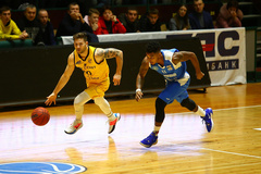 В чемпионате украинской Суперлиги МБК «Николаев» 10 января на выезде выдал результативный матч против «Киев-Баскета».