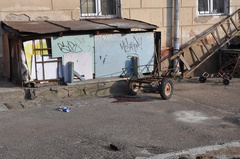 В Николаеве 22 марта в подсобном помещении ЖЭКа «Забота» по адресу Спасская, 53 произошла пьяная драка между бывшими коммунальщиками, которая закончилась поножовщиной.