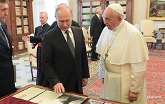 Президент РФ Владимир Путин и Папа Римский Франциск обсудили ситуацию в Сирии, Венесуэле и в Украине.