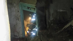В пгт Братское Николаевской области вечером 3 января из-за неосторожного обращения неизвестных с огнем загорелся заброшенный дом.