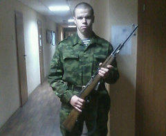 Контрактник российской армии Василий Бутенко, служащий в 137-м полку 106-й воздушно-десантной дивизии в Рязани, является по совместительству террористом, который воюет на Донбассе