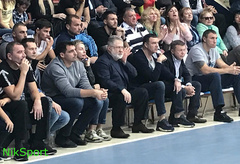 Украинский бизнесмен, олигарх Игорь Коломойский в субботу, 19 октября, приехал в Николаев, чтобы посмотреть в спортивном комплексе «Надежда» матч между баскетбольными клубами «Николаев» и «Днепр».