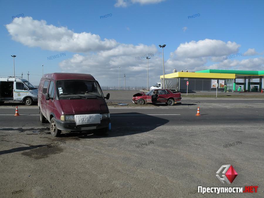 Газель сбила человека