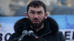 Спикер парламента Чечни Магомед Даудов напал на исполняющего обязанности председателя Верховного суда республики Тахира Мурдалова в его собственном кабинете