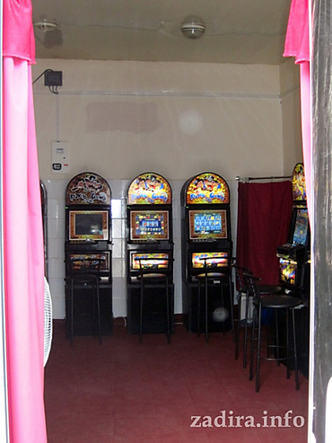 Павильоны с игровыми автоматами на ул. Комсомольская