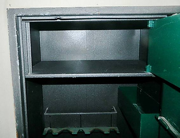 В Киеве обокрали квартиру экс-министра обороны Кузьмука, бывшего нардепом от Николаева - Copyright https://news.pn