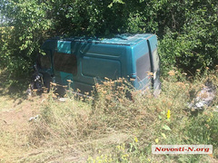 Утром в понедельник, 12 августа, на одном и том же участке автодороги М-14 «Одесса  Мелитополь  Новоазовск» произошло сразу две аварии, в которых пострадали шесть автомобилей.