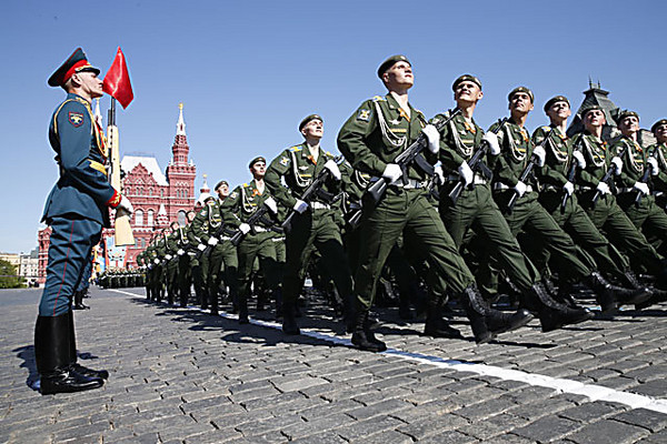 Фото путин на параде 9 мая