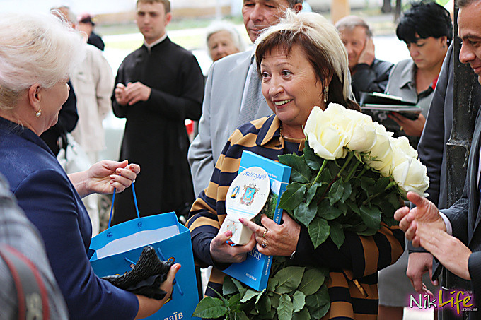 Мама банк. Арбузова Валентина Ивановна. Валентина Арбузова мать Сергея Арбузова.