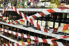 Жители Николаева и дальше смогут покупать алкогольные напитки исключительно по выходным, потому что послабления не показали негативных результатов.