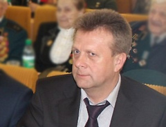 Президент Украины Петр Порошенко присвоил звание генерал-майора бывшему главе УСБУ в Николаевской области Сергею Базюку, который сейчас занимает должность заместителя главы СБУ Украины.
