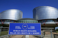 Европейский суд по правам человека удовлетворил иск Грузии о компенсации за депортацию грузин из России в 2006 году. Общую сумму выплат суд определил в 10 миллионов евро.