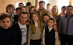 Донецкая ОГА специально для российских СМИ в релизе сообщила, что из рождественских каникул в Прикарпатье все донецкие дети приехали назад живыми.